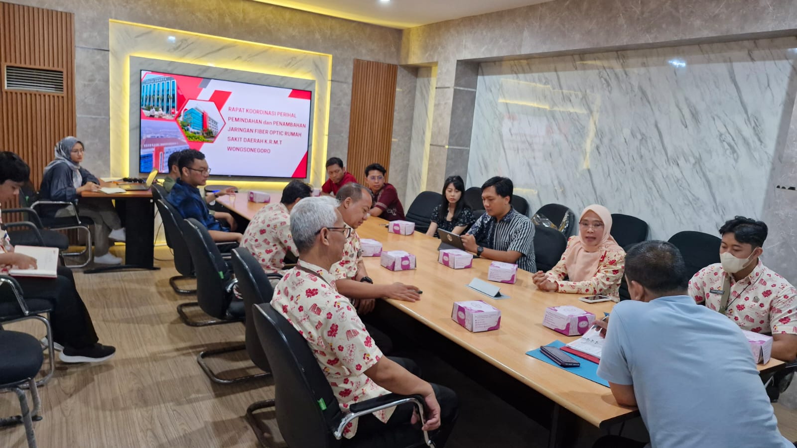 DISKOMINFO Kota Semarang Gelar Rakor Pemindahan dan Penambahan Jaringan Fiber Optic di RSUD KRMT Wongsonegoro